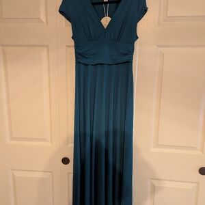 Elegant Teal Evening Gown